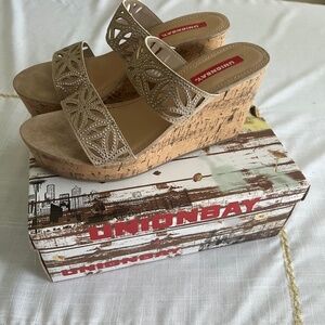 Wedge sandals